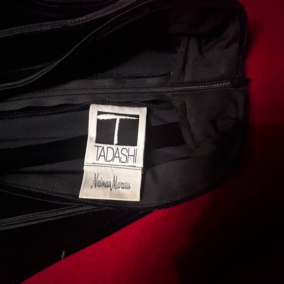 🖤 Tadashi for Neiman Marcus – Black Velvet & Sheer Mesh Evening Gown - Size M - Picture 8 of 10